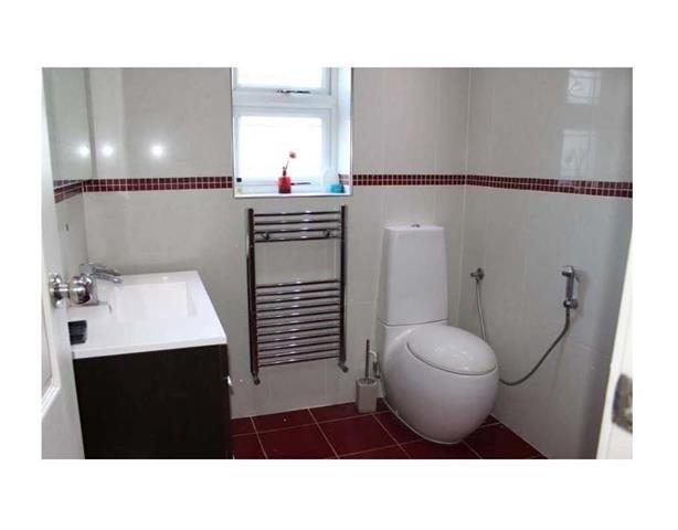  Image of 5 bedroom Terraced house to rent in Newham Way London E6 at Newham Way, London, E6